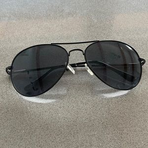 Black Aviator Sunglasses